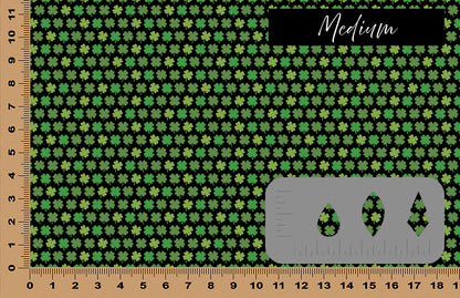 DecoCraft - St. Patrick's Day - Plaid Shamrocks