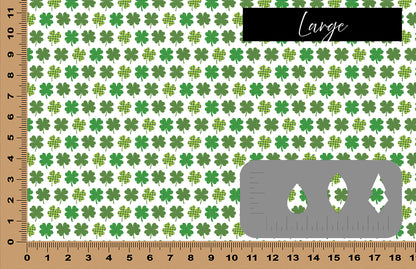 DecoCraft - St. Patrick's Day - Plaid Shamrocks